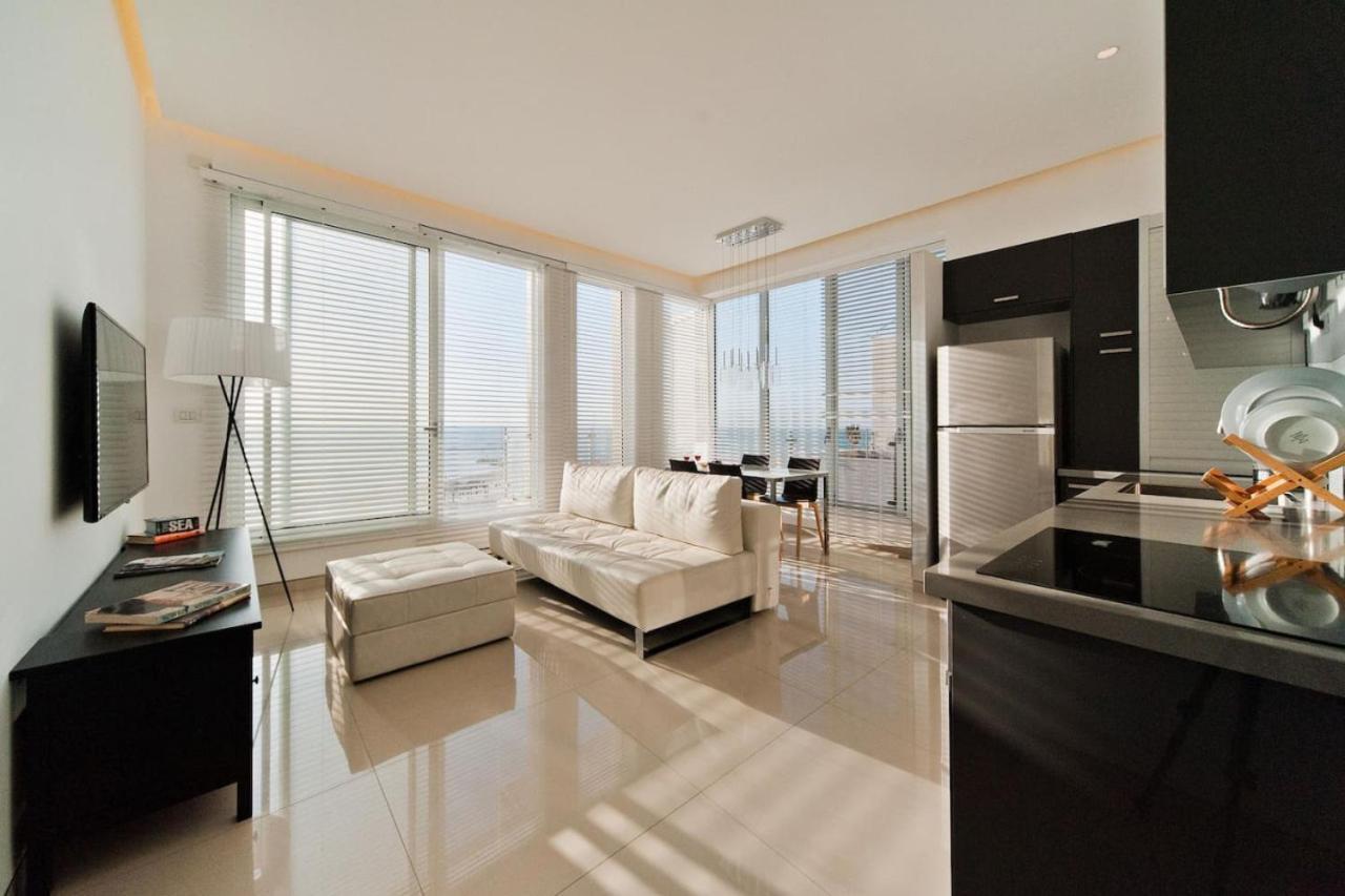 Beach And Sunset Panorama Apartment By Sea N' Rent Tel Aviv Exterior foto
